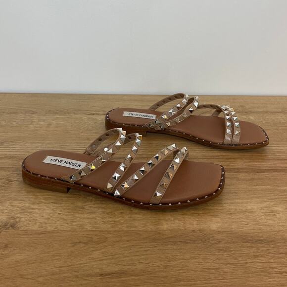 Steve Madden Tan Sandals with Decorative Perforations - Picture 3 of 5